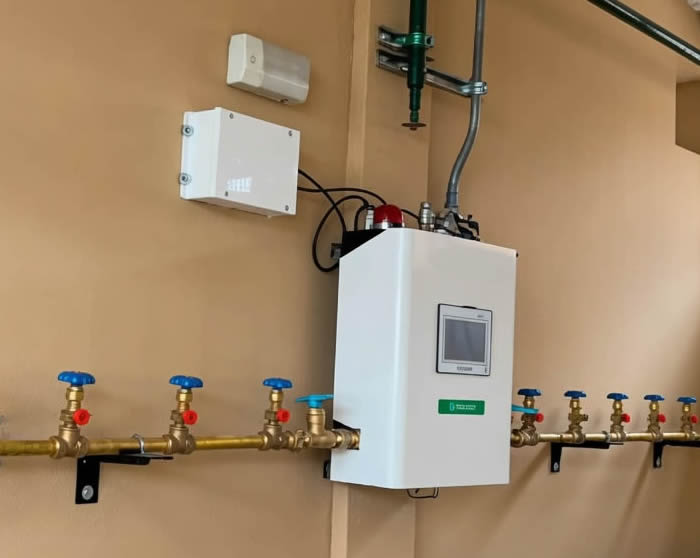 Manifold automático de oxígeno y óxido nitroso